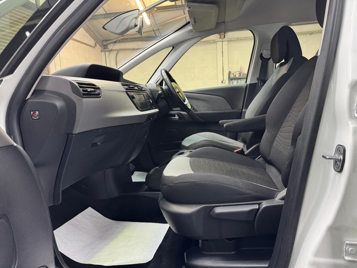 Used Citroen C4 Picasso 2013 for sale - 76725751: Photo 44