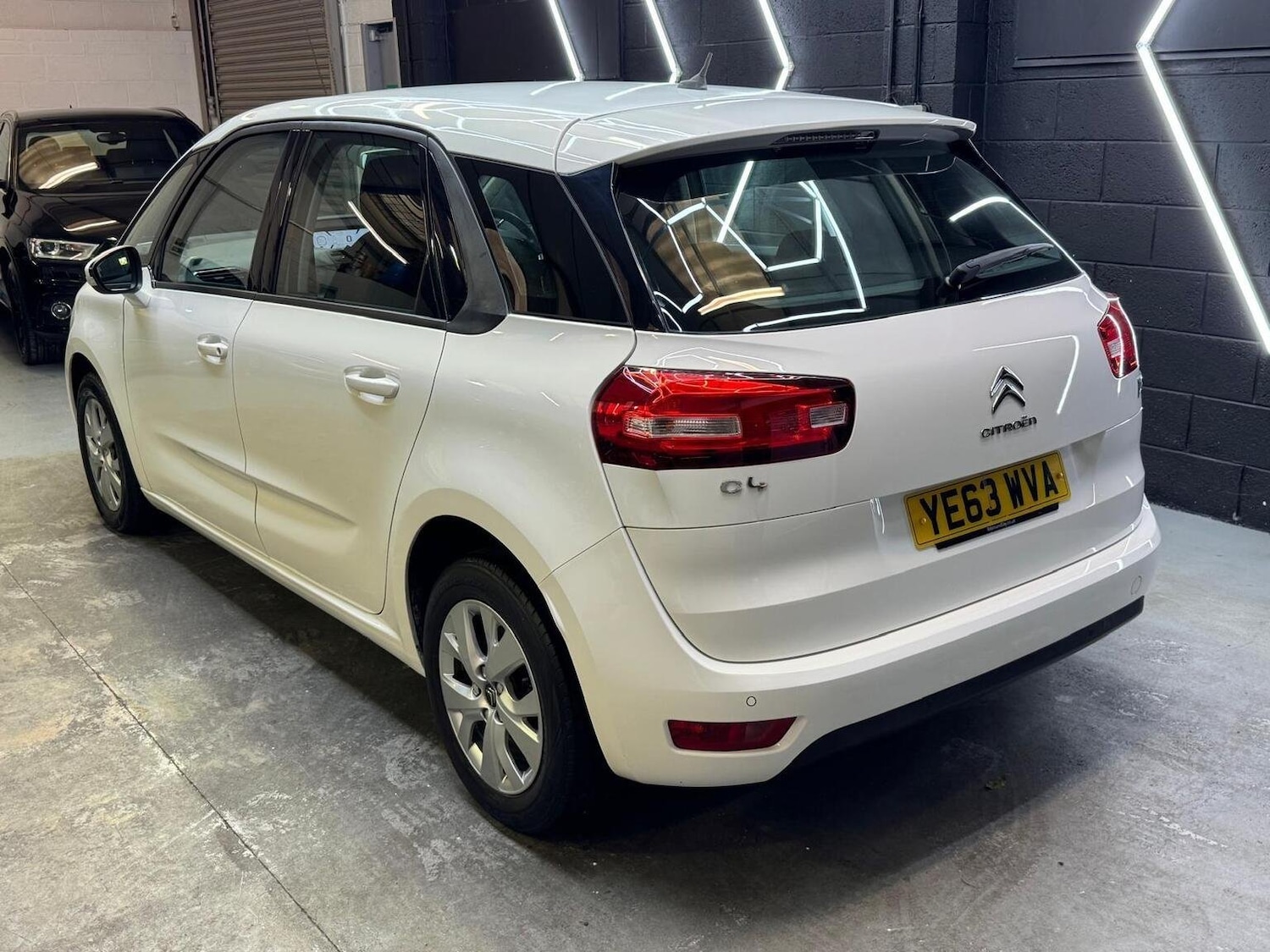 Used Citroen C4 Picasso 2013 for sale - 76725751: Photo 9