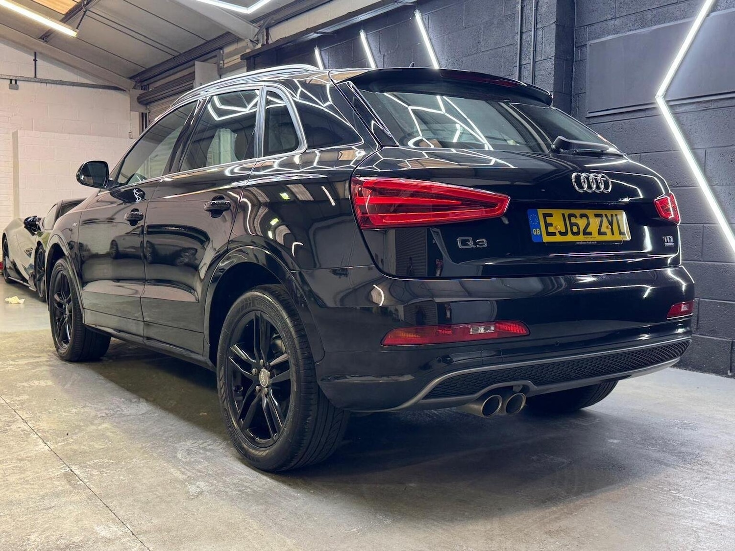 Used Audi Q3 2012 for sale - 76725757: Photo 10