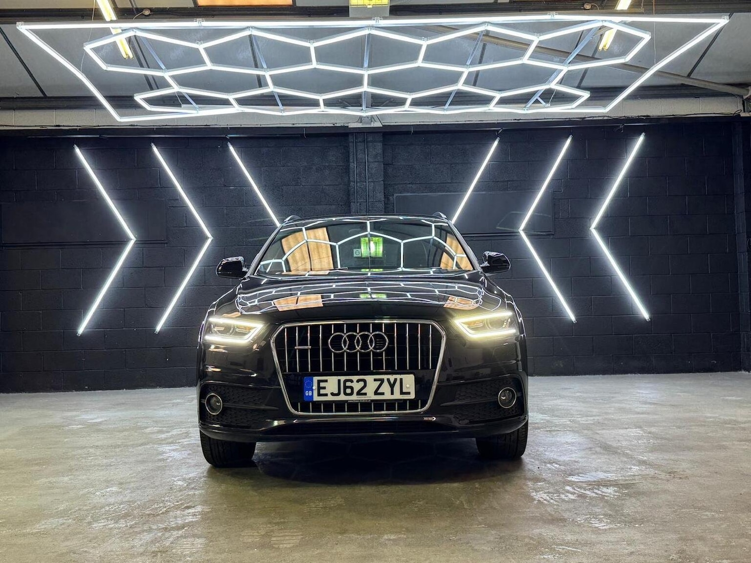 Used Audi Q3 2012 for sale - 76725757: Photo 18