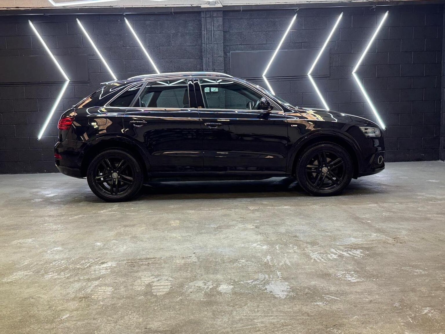 Used Audi Q3 2012 for sale - 76725757: Photo 27