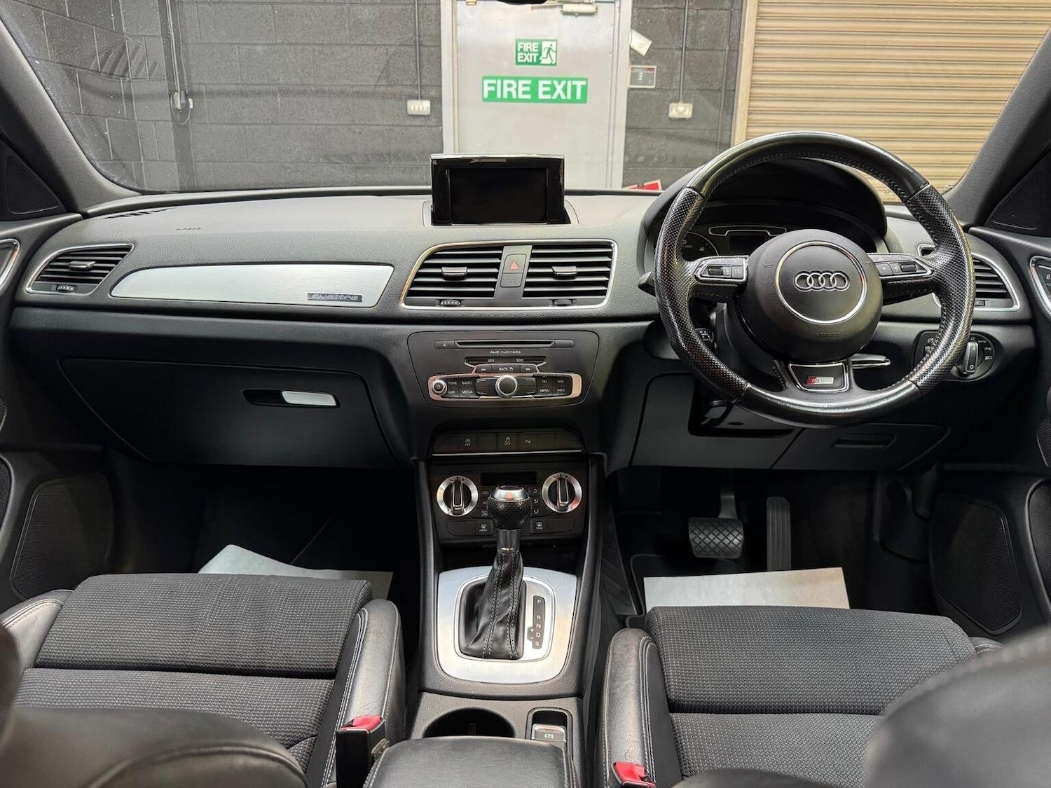 Used Audi Q3 2012 for sale - 76725757: Photo 33