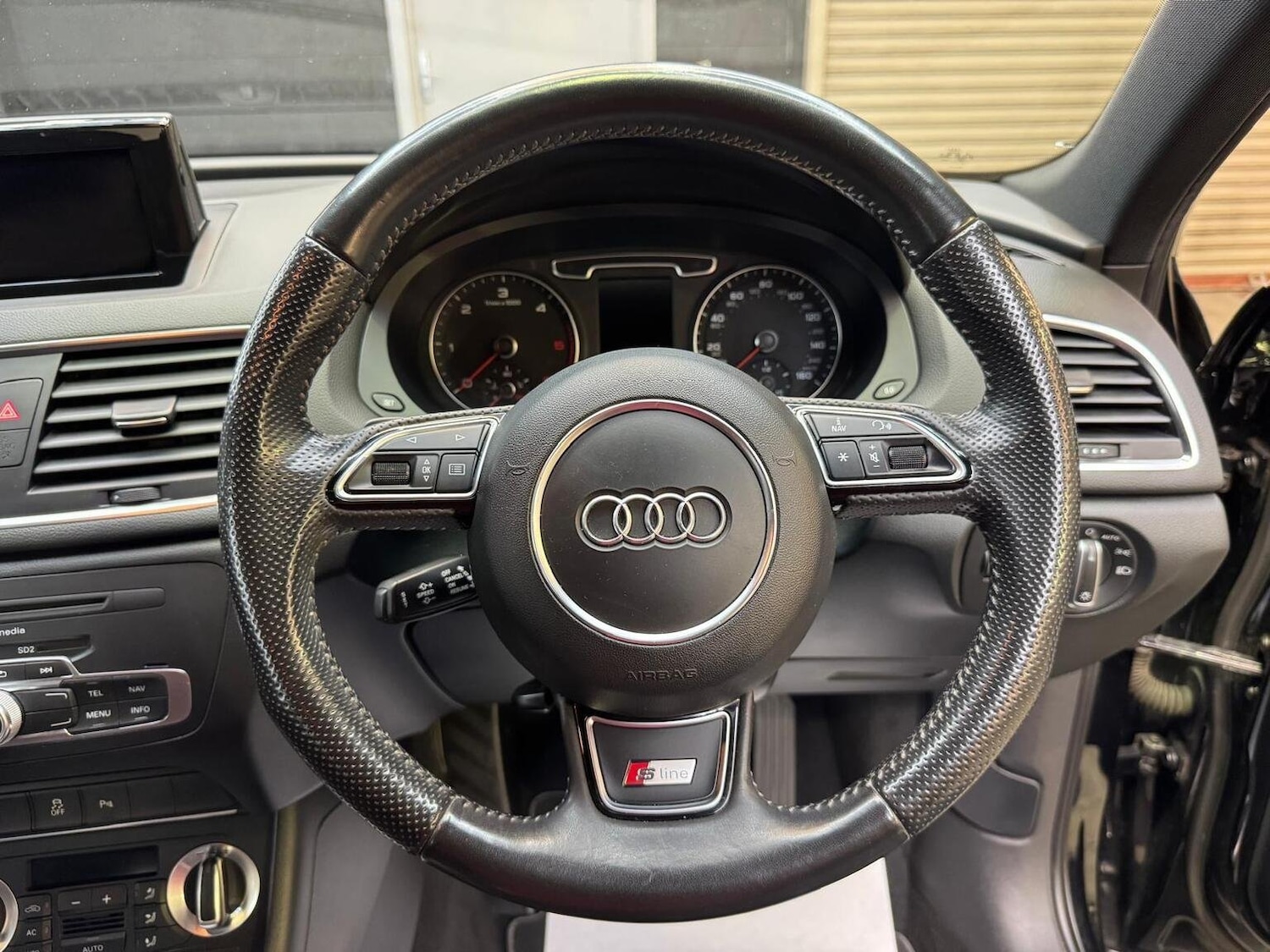 Used Audi Q3 2012 for sale - 76725757: Photo 38