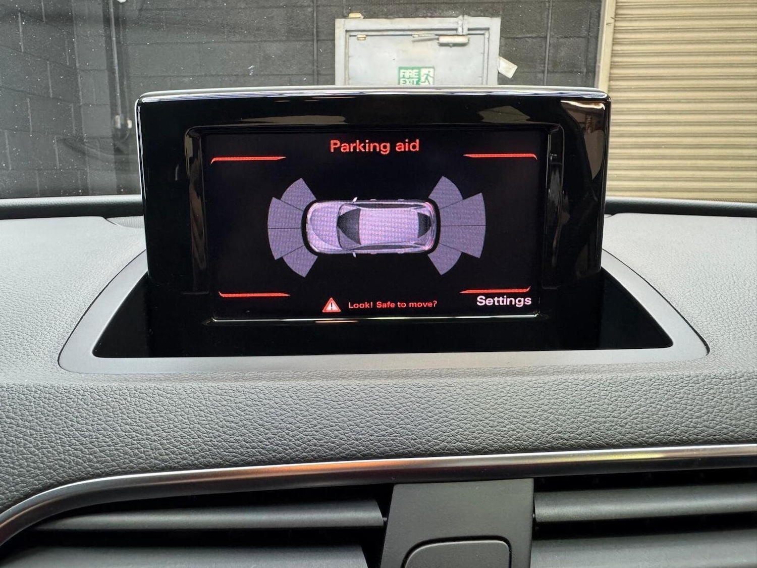 Used Audi Q3 2012 for sale - 76725757: Photo 40