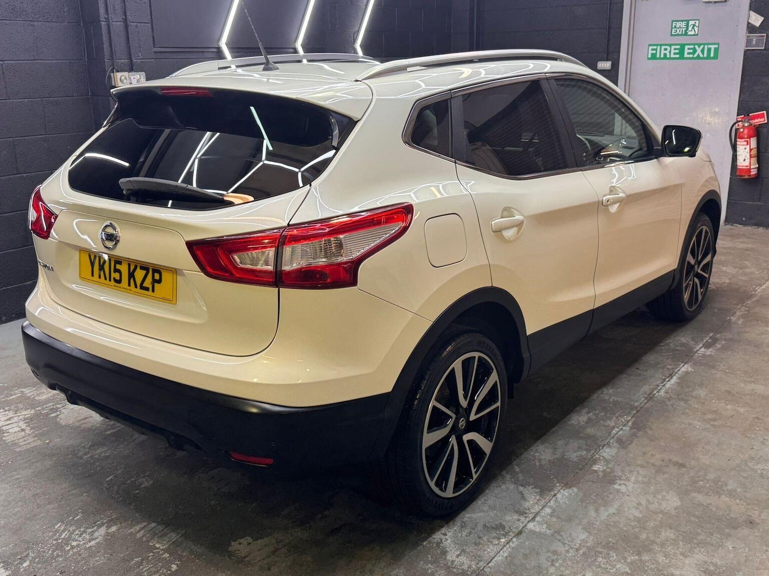 Used Nissan Qashqai 2015 for sale - 76986851: Photo 24