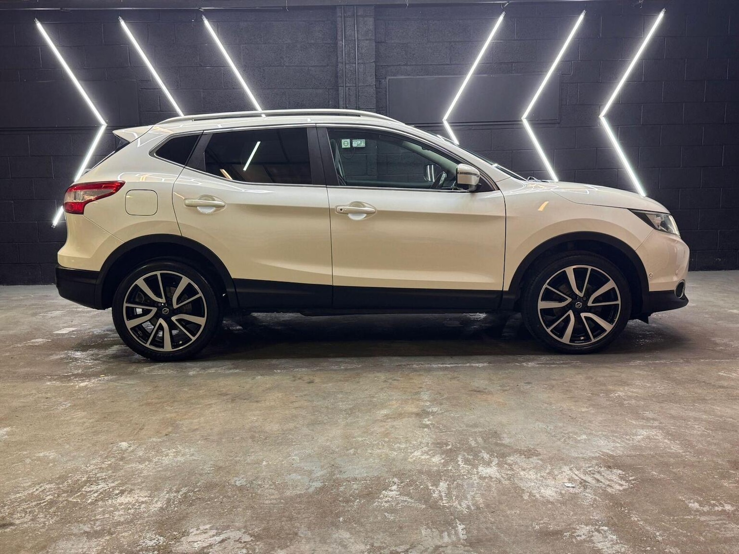 Used Nissan Qashqai 2015 for sale - 76986851: Photo 27