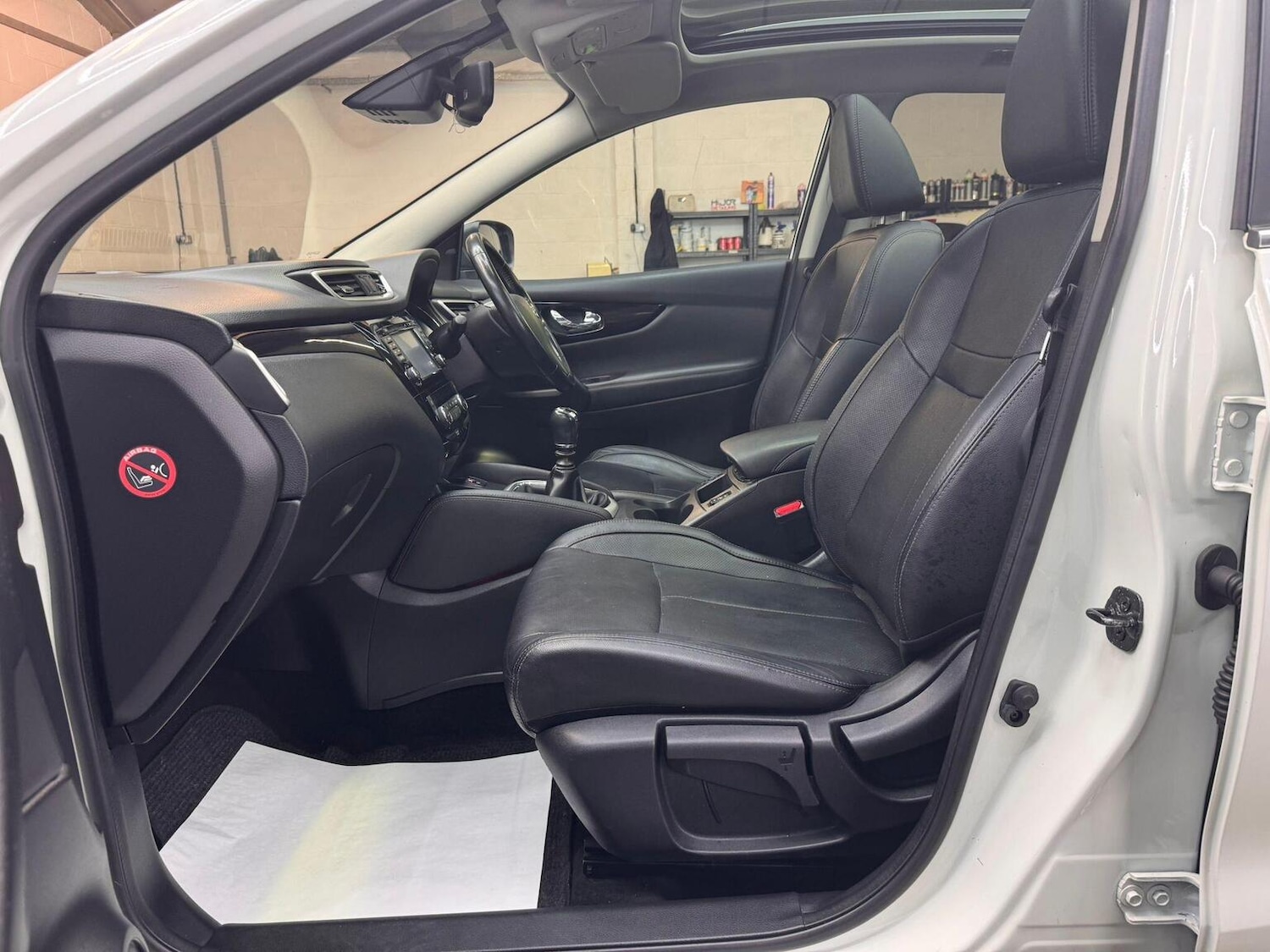 Used Nissan Qashqai 2015 for sale - 76986851: Photo 40