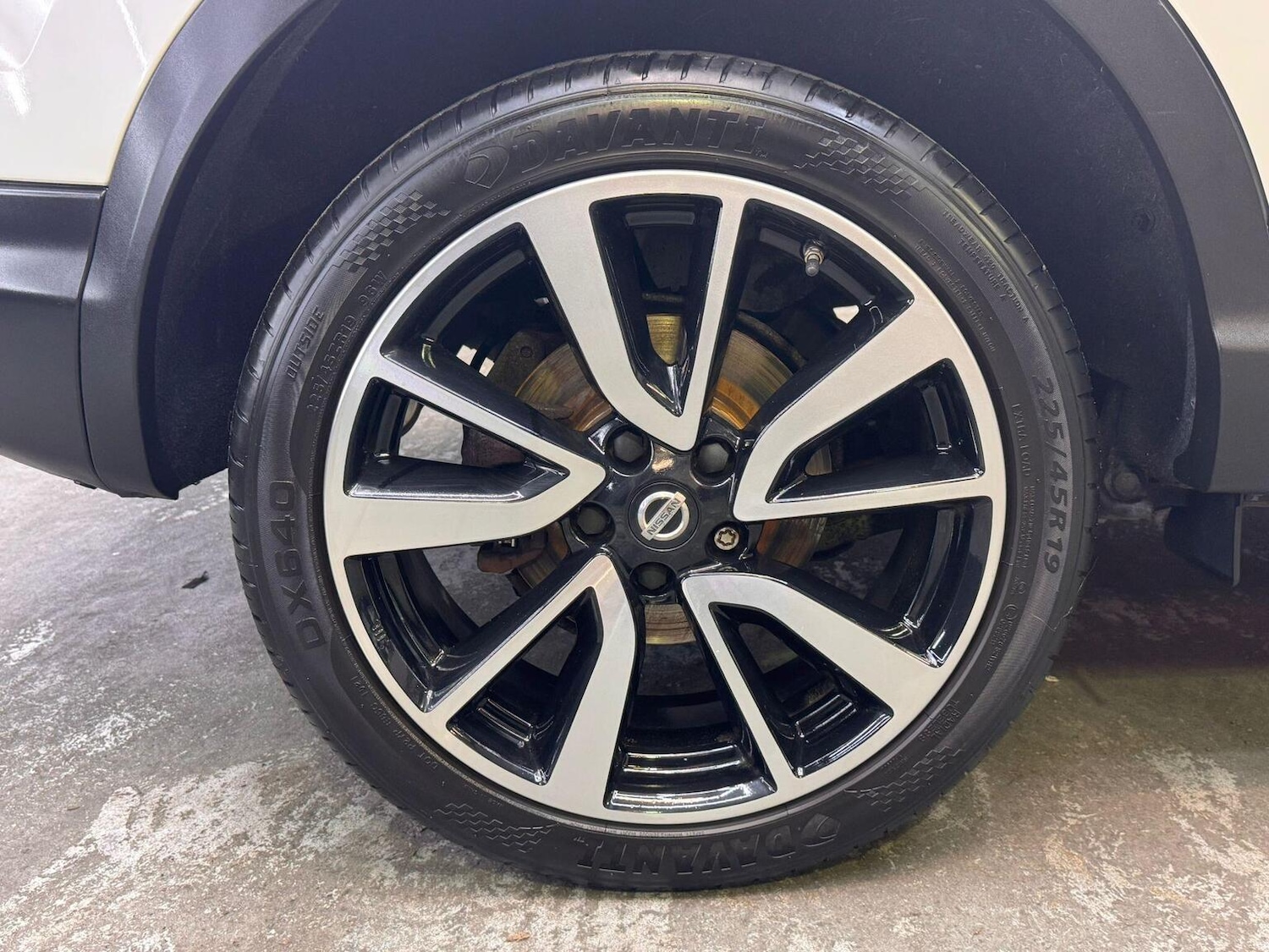 Used Nissan Qashqai 2015 for sale - 76986851: Photo 51