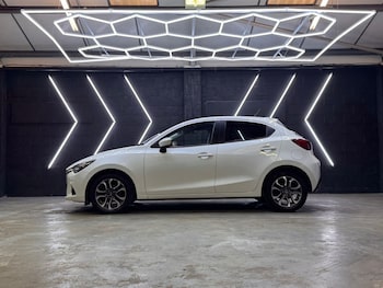 Used Mazda Mazda2 2015 for sale - 79004386: Photo