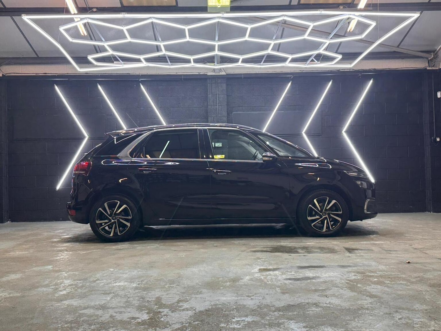 Used Citroen C4 Picasso 2016 for sale - 77289103: Photo 26