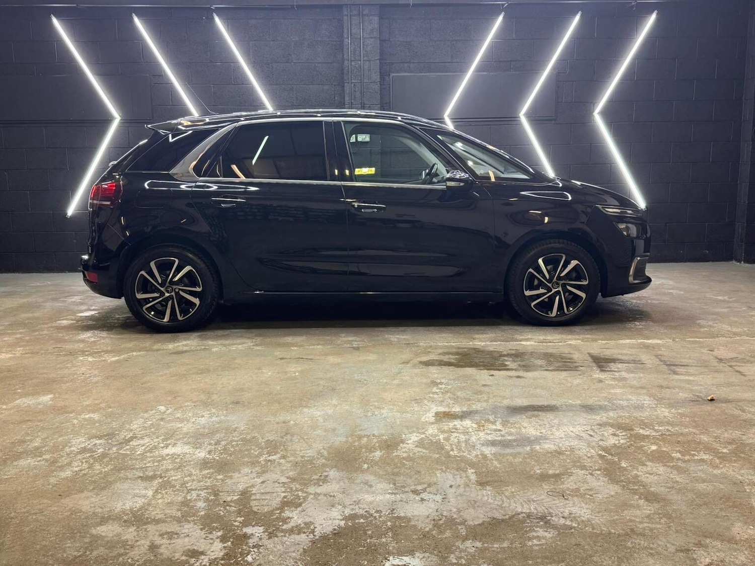 Used Citroen C4 Picasso 2016 for sale - 77289103: Photo 31