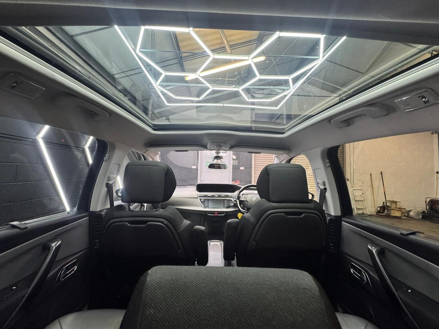 Used Citroen C4 Picasso 2016 for sale - 77289103: Photo 33