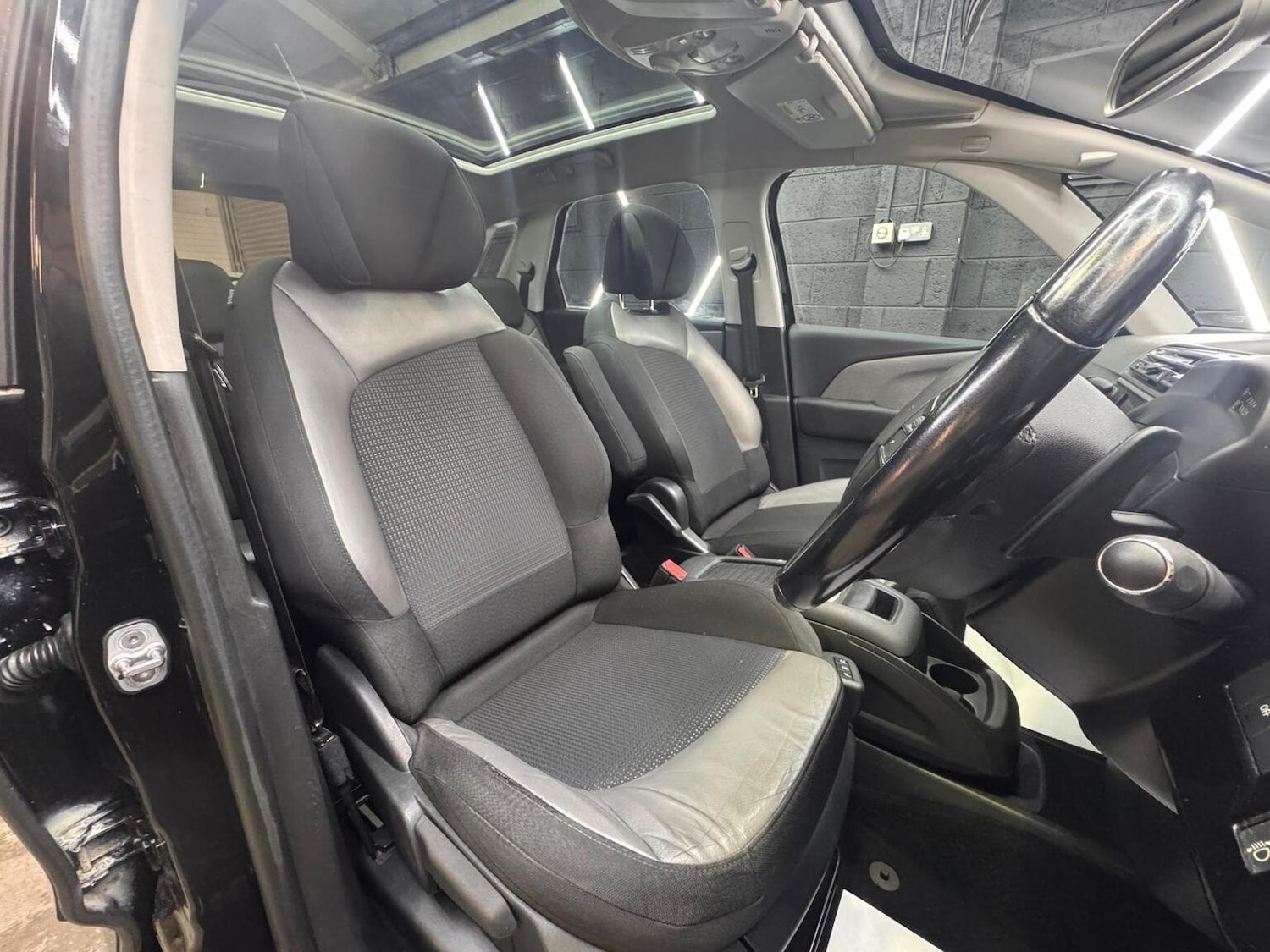 Used Citroen C4 Picasso 2016 for sale - 77289103: Photo 34