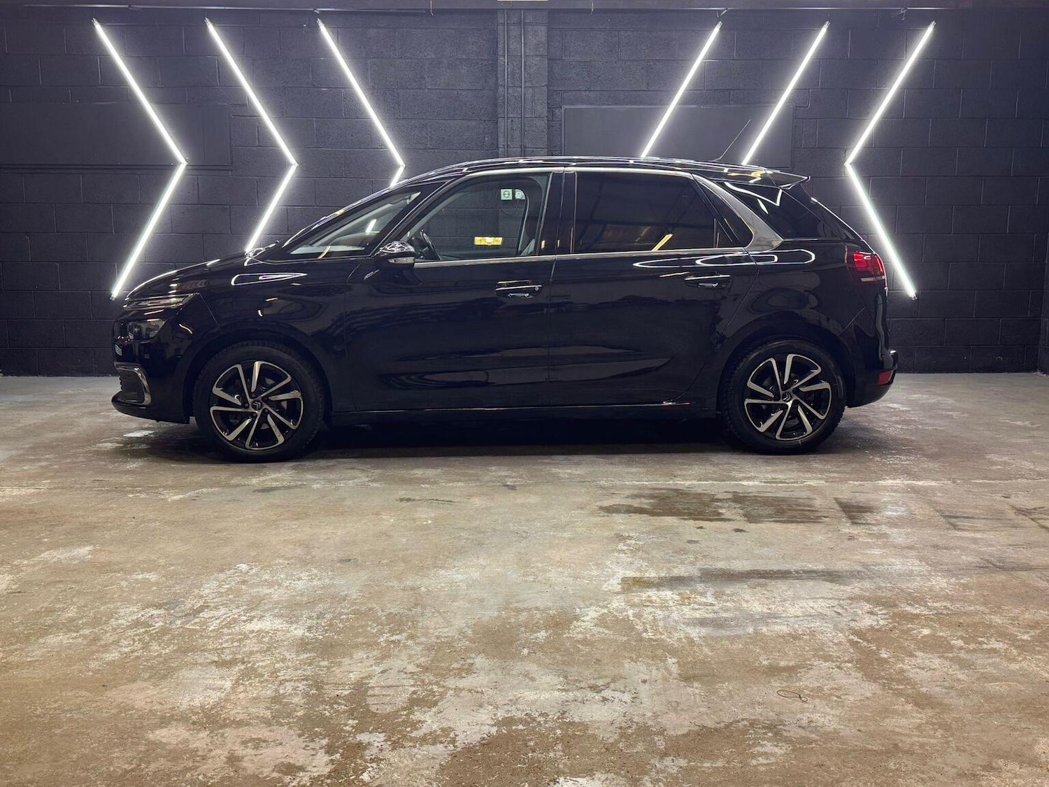 Used Citroen C4 Picasso 2016 for sale - 77289103: Photo 7