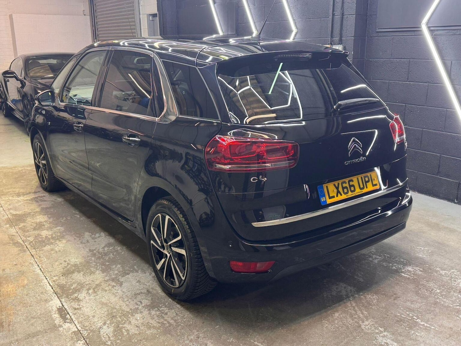 Used Citroen C4 Picasso 2016 for sale - 77289103: Photo 8