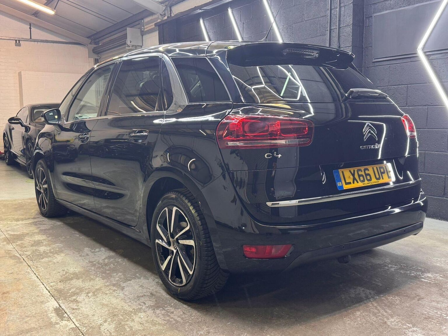 Used Citroen C4 Picasso 2016 for sale - 77289103: Photo 9