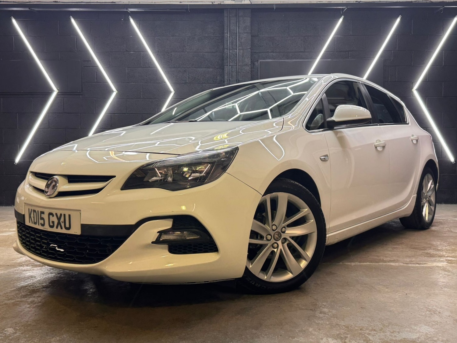 Used Vauxhall Astra 2015 for sale - 77681806: Photo 11