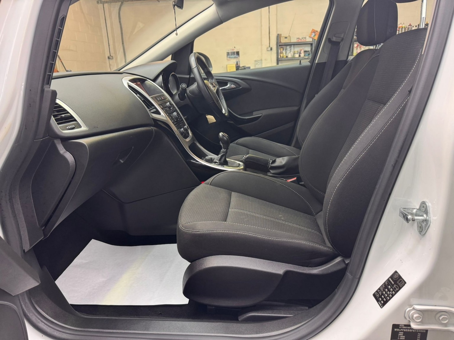 Used Vauxhall Astra 2015 for sale - 77681806: Photo 42