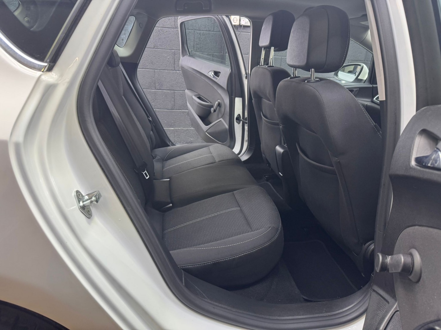 Used Vauxhall Astra 2015 for sale - 77681806: Photo 45