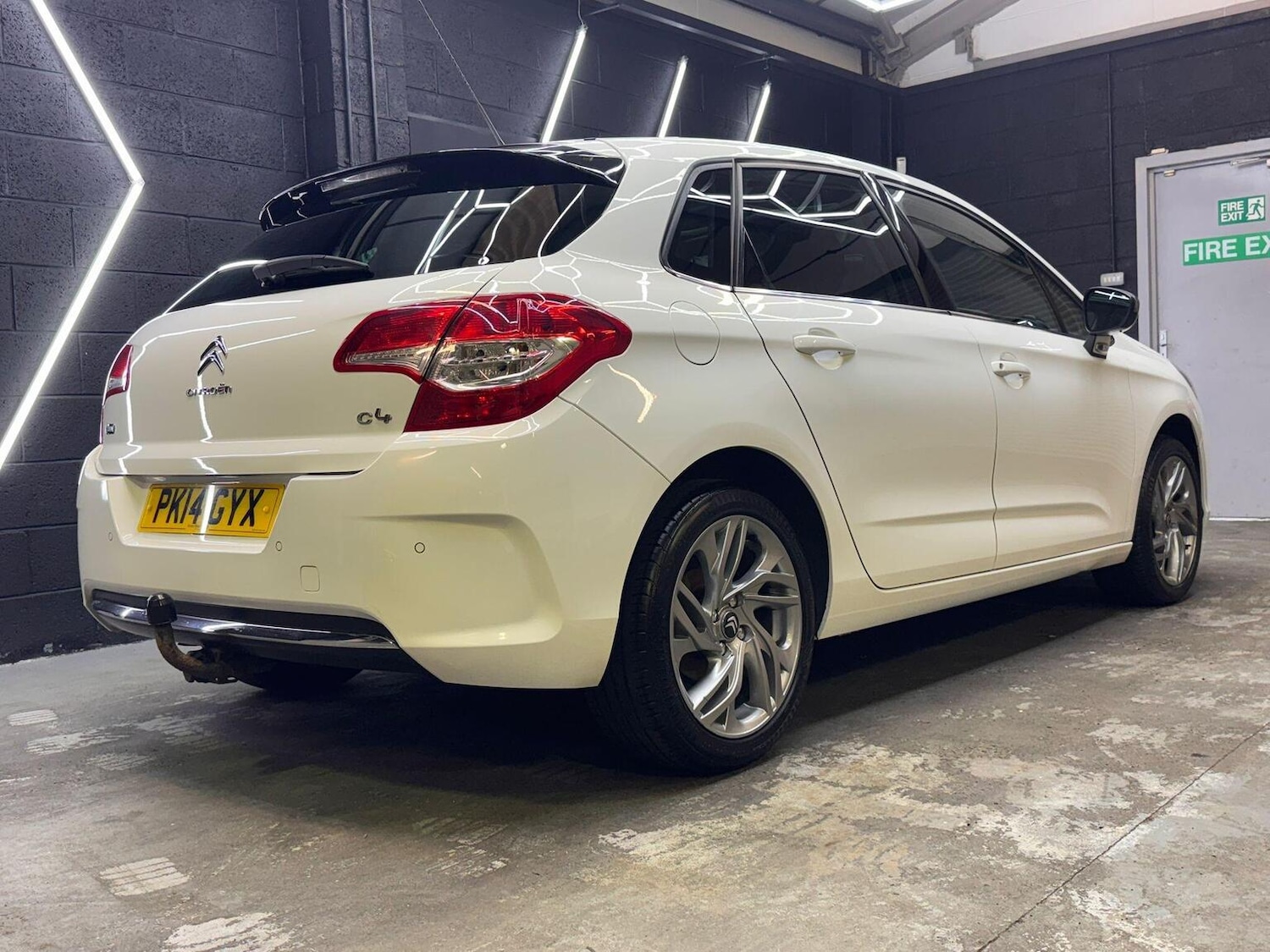 Used Citroen C4 2014 for sale - 76725557: Photo 10