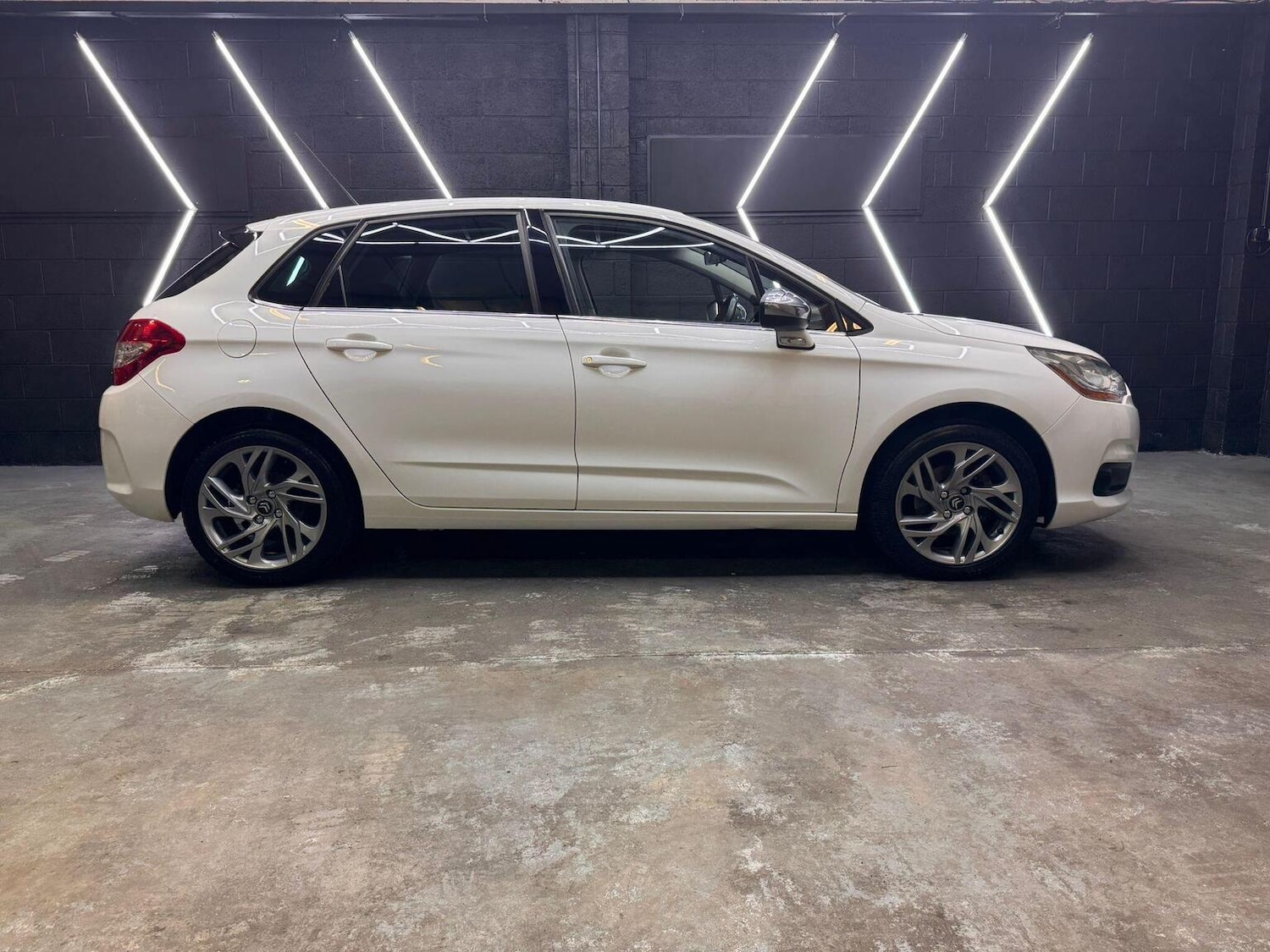 Used Citroen C4 2014 for sale - 76725557: Photo 13