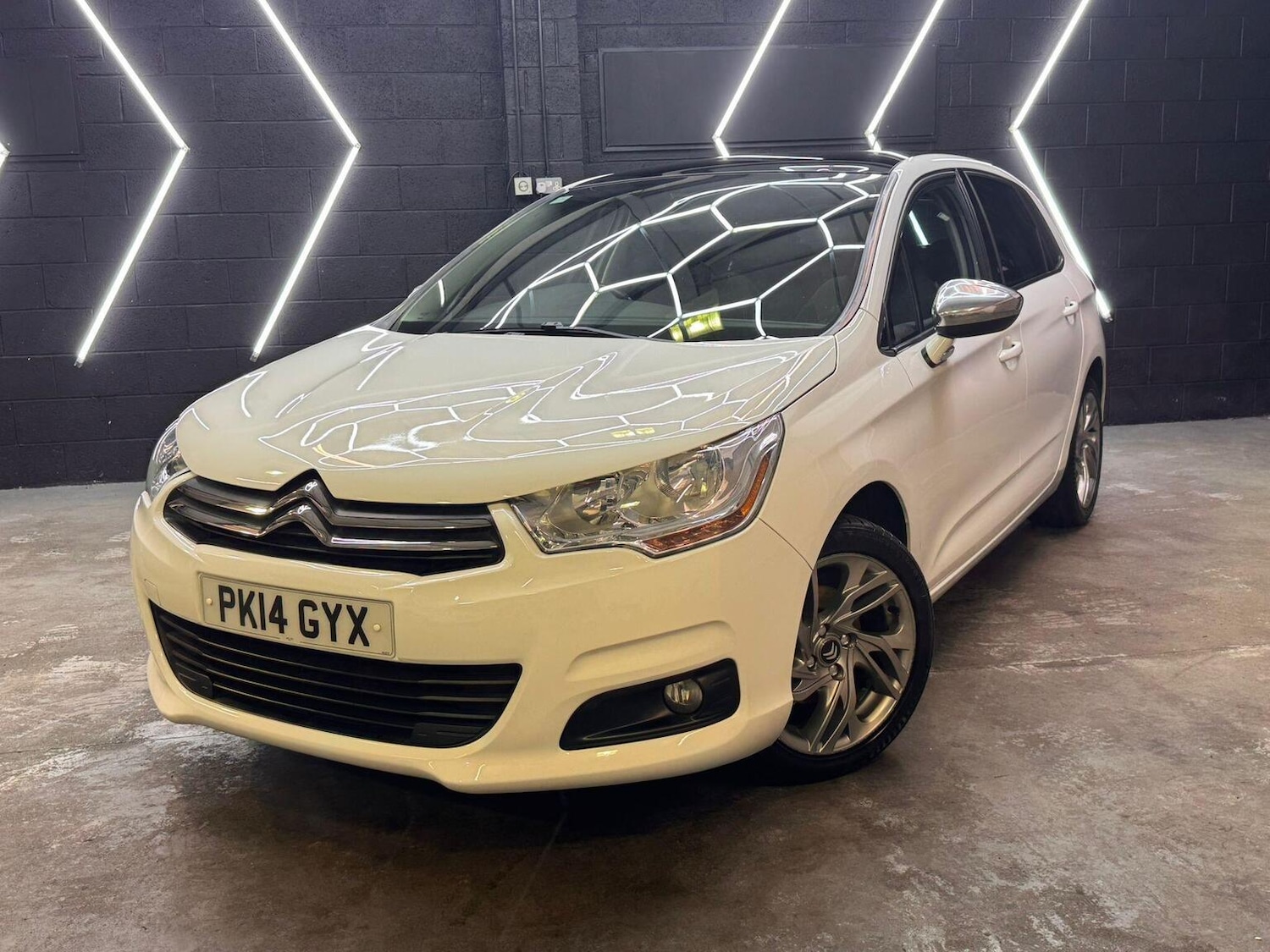 Used Citroen C4 2014 for sale - 76725557: Photo 17