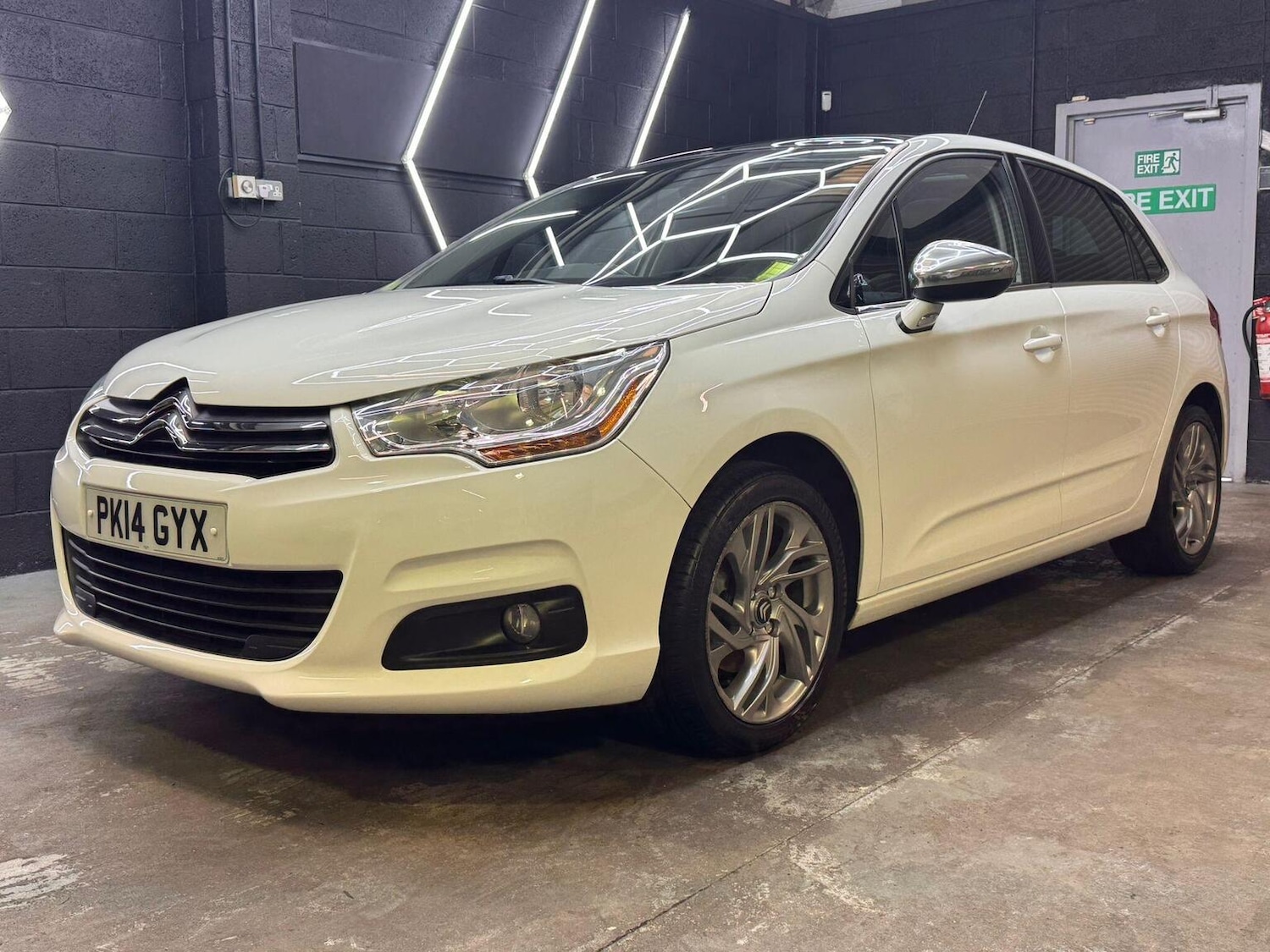 Used Citroen C4 2014 for sale - 76725557: Photo 21