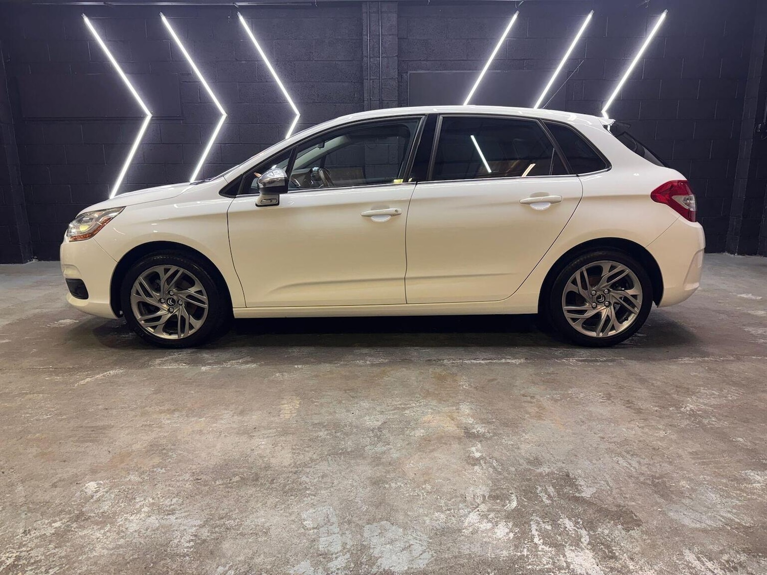 Used Citroen C4 2014 for sale - 76725557: Photo 3