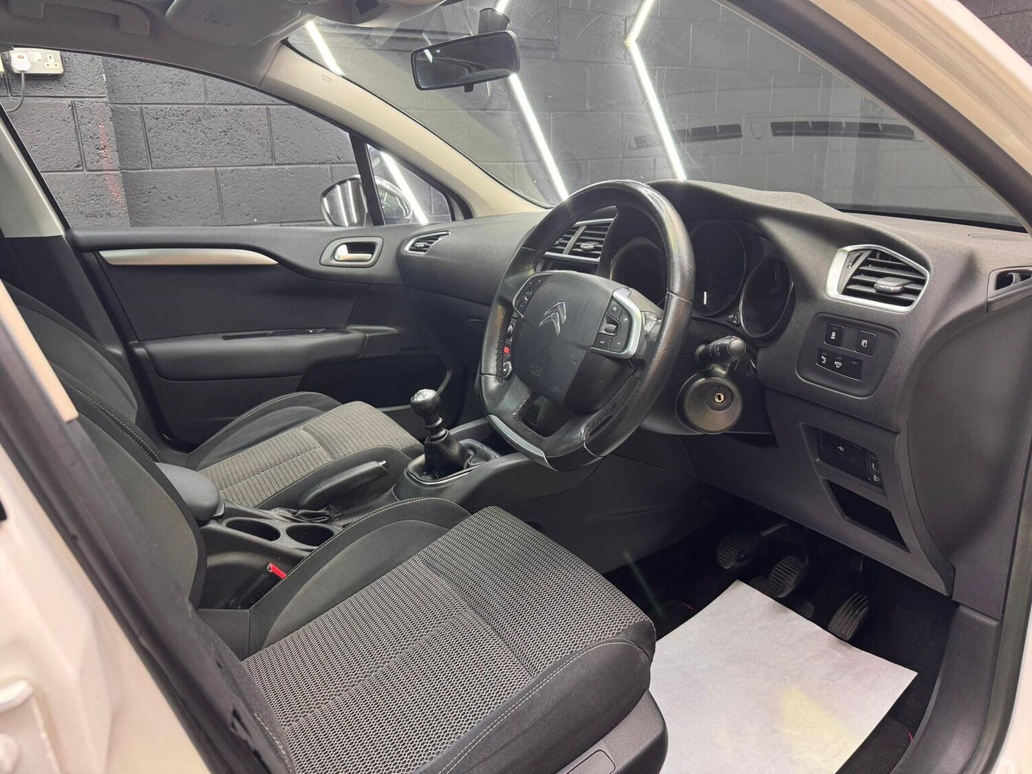 Used Citroen C4 2014 for sale - 76725557: Photo 37