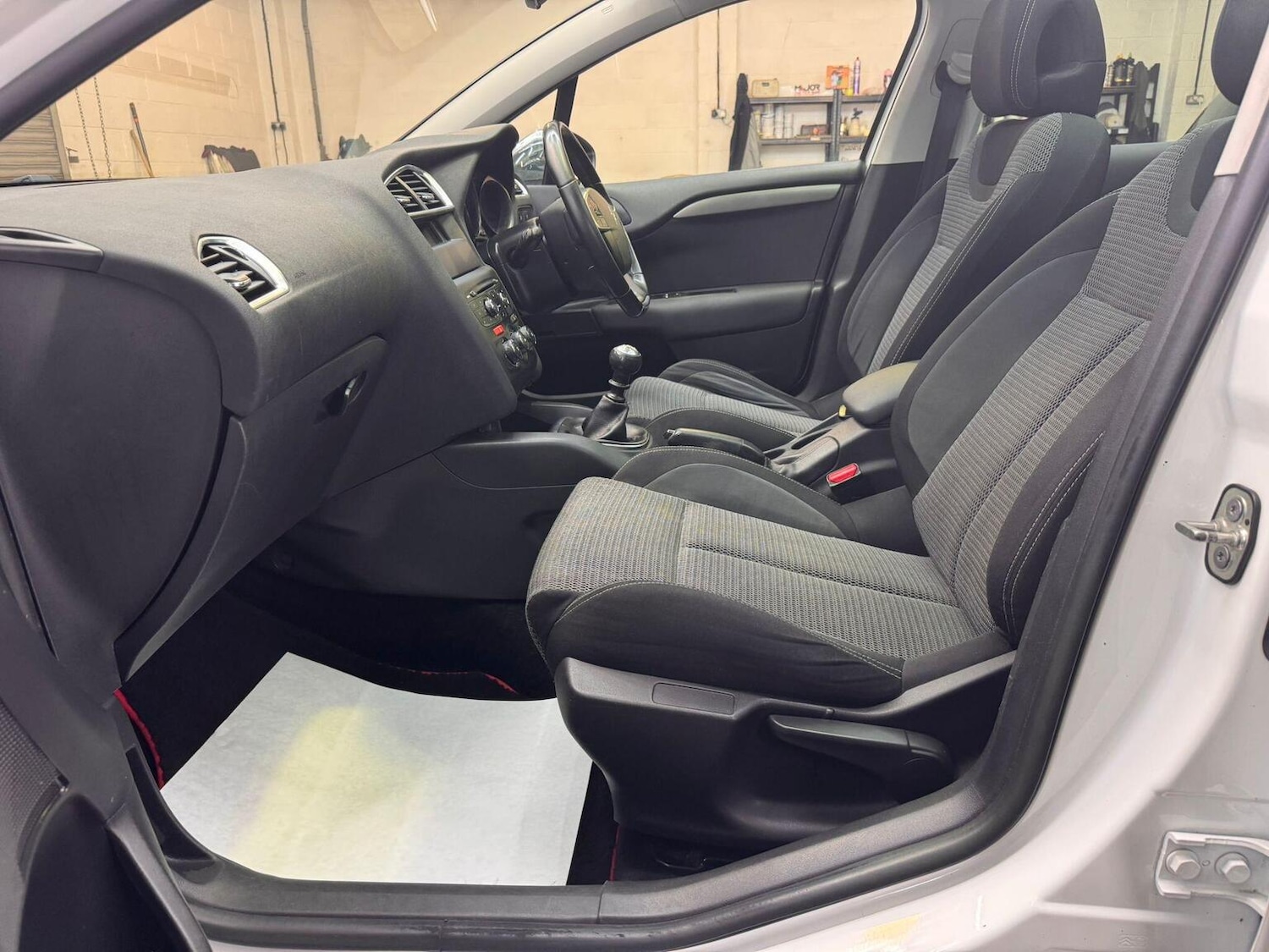 Used Citroen C4 2014 for sale - 76725557: Photo 45