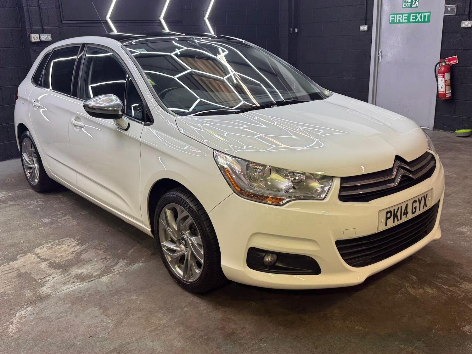 Used Citroen C4 2014 for sale - 76725557: Photo 6