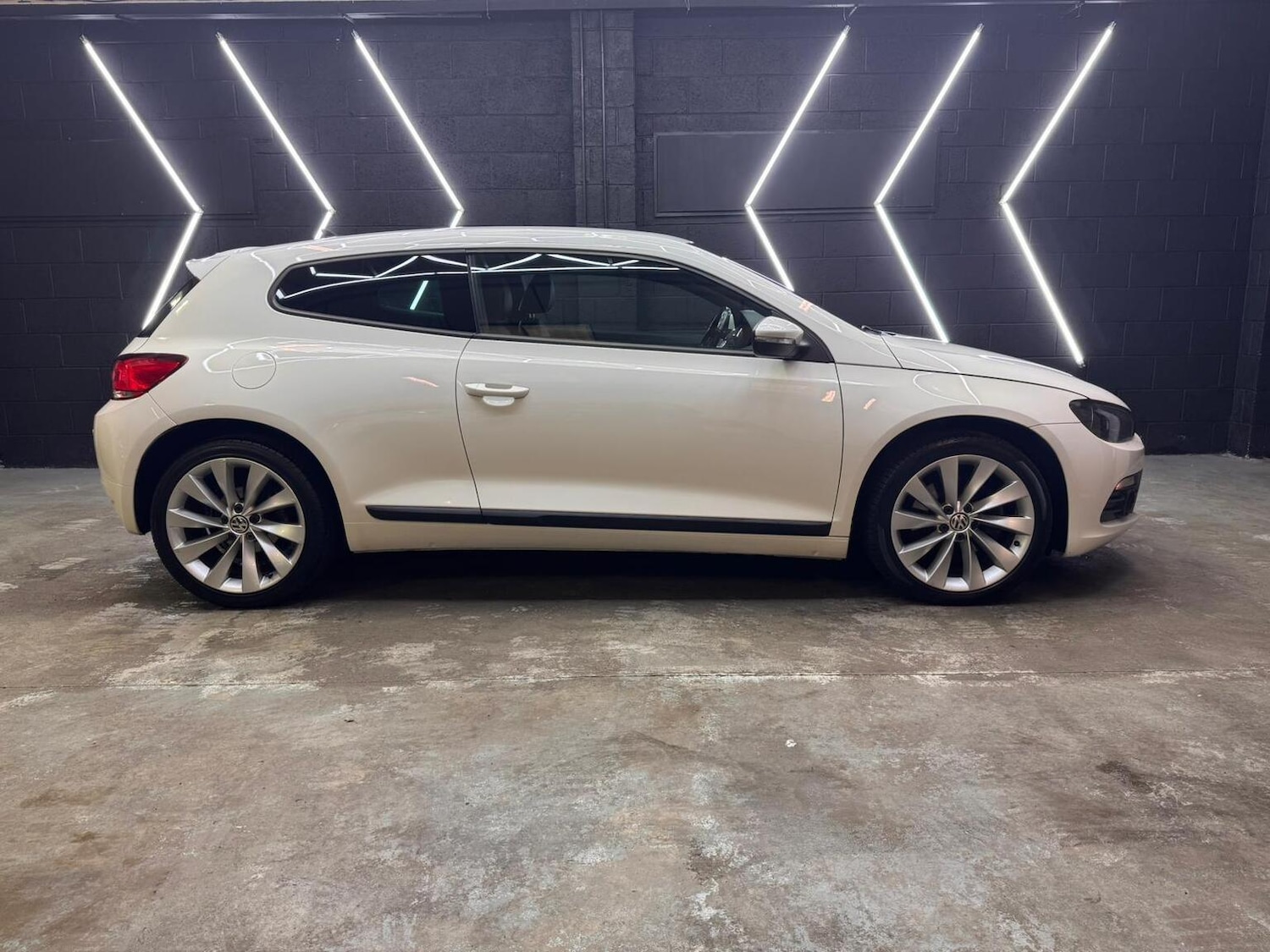 Used Volkswagen Scirocco 2012 for sale - 76725666: Photo 27