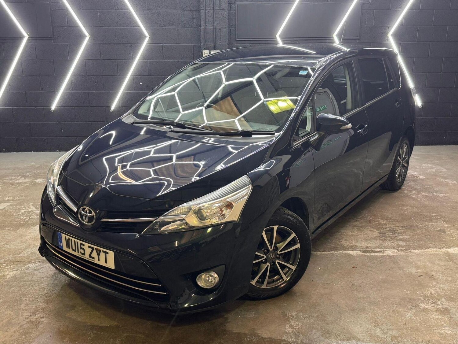 Used Toyota Verso 2015 for sale - 77303563: Photo 13