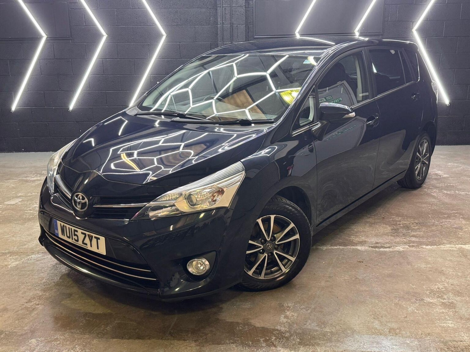 Used Toyota Verso 2015 for sale - 77303563: Photo 15
