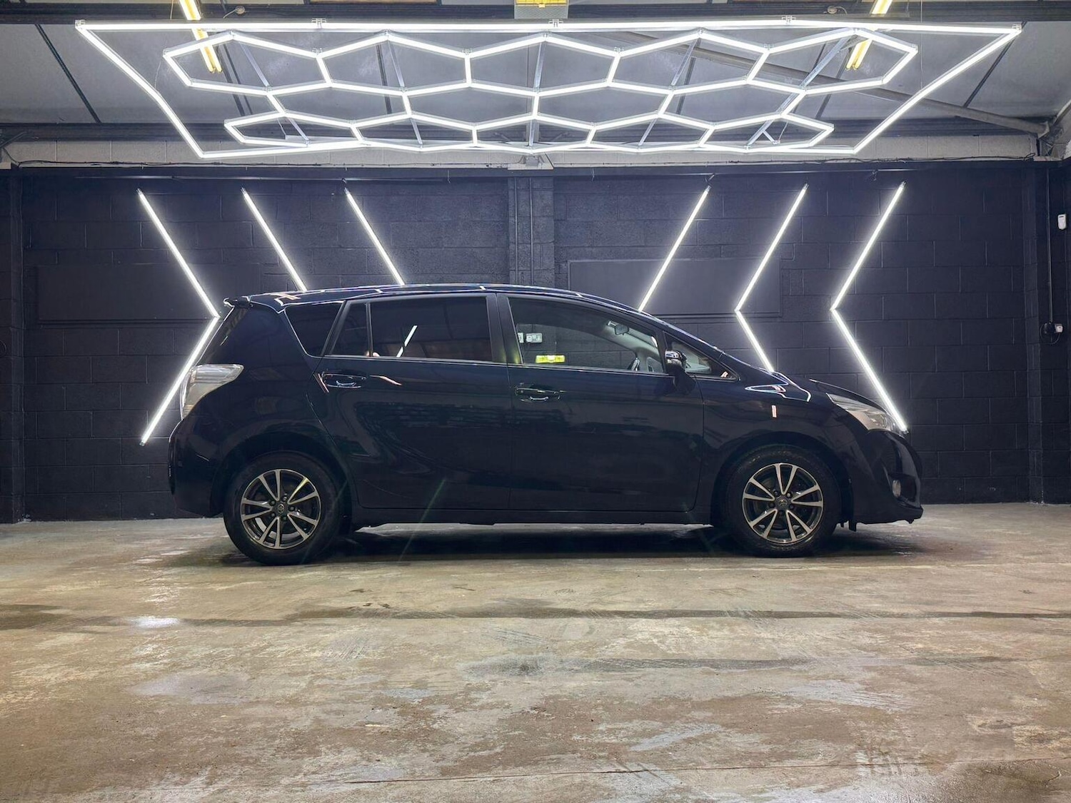 Used Toyota Verso 2015 for sale - 77303563: Photo 27