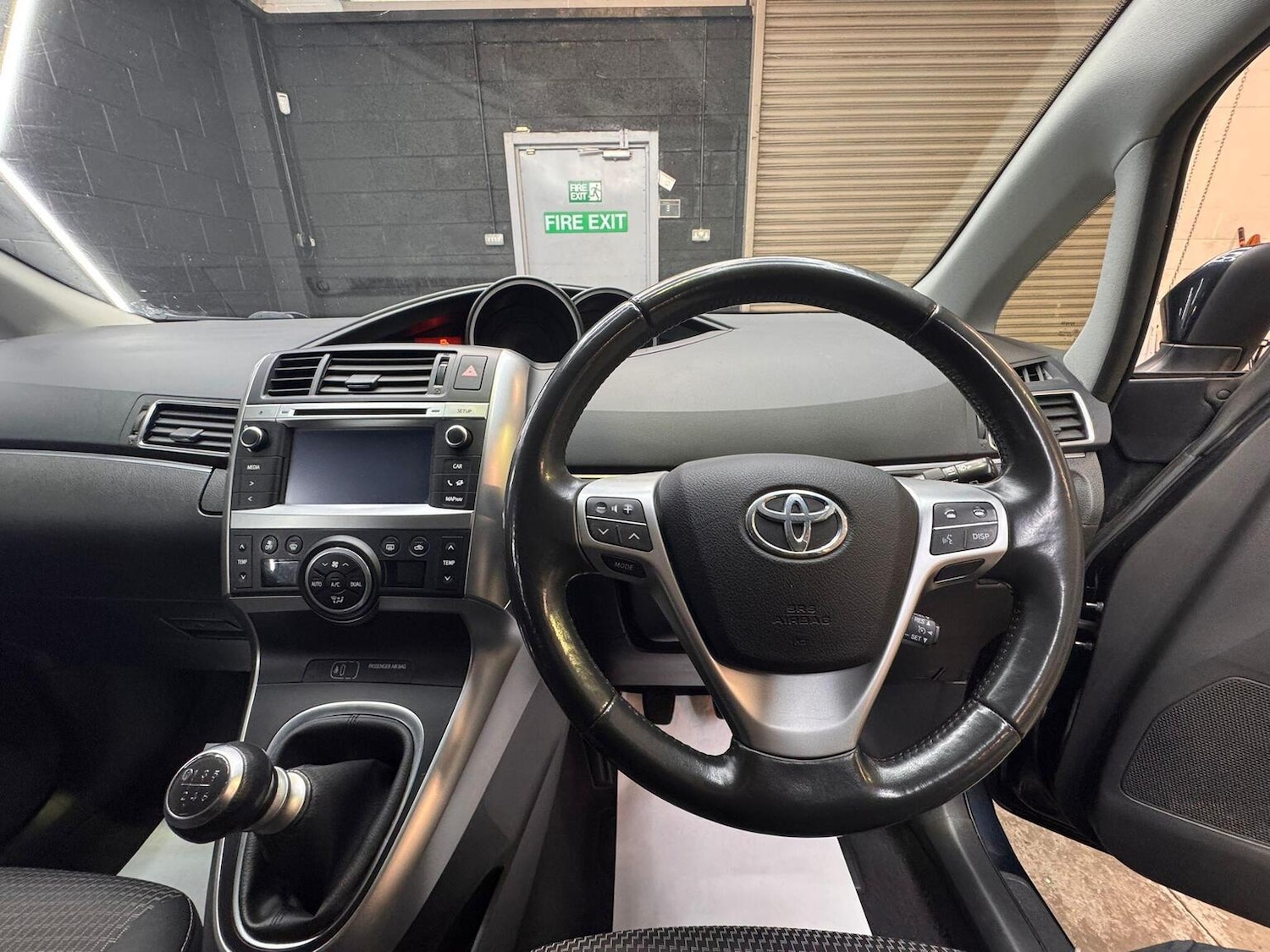 Used Toyota Verso 2015 for sale - 77303563: Photo 37