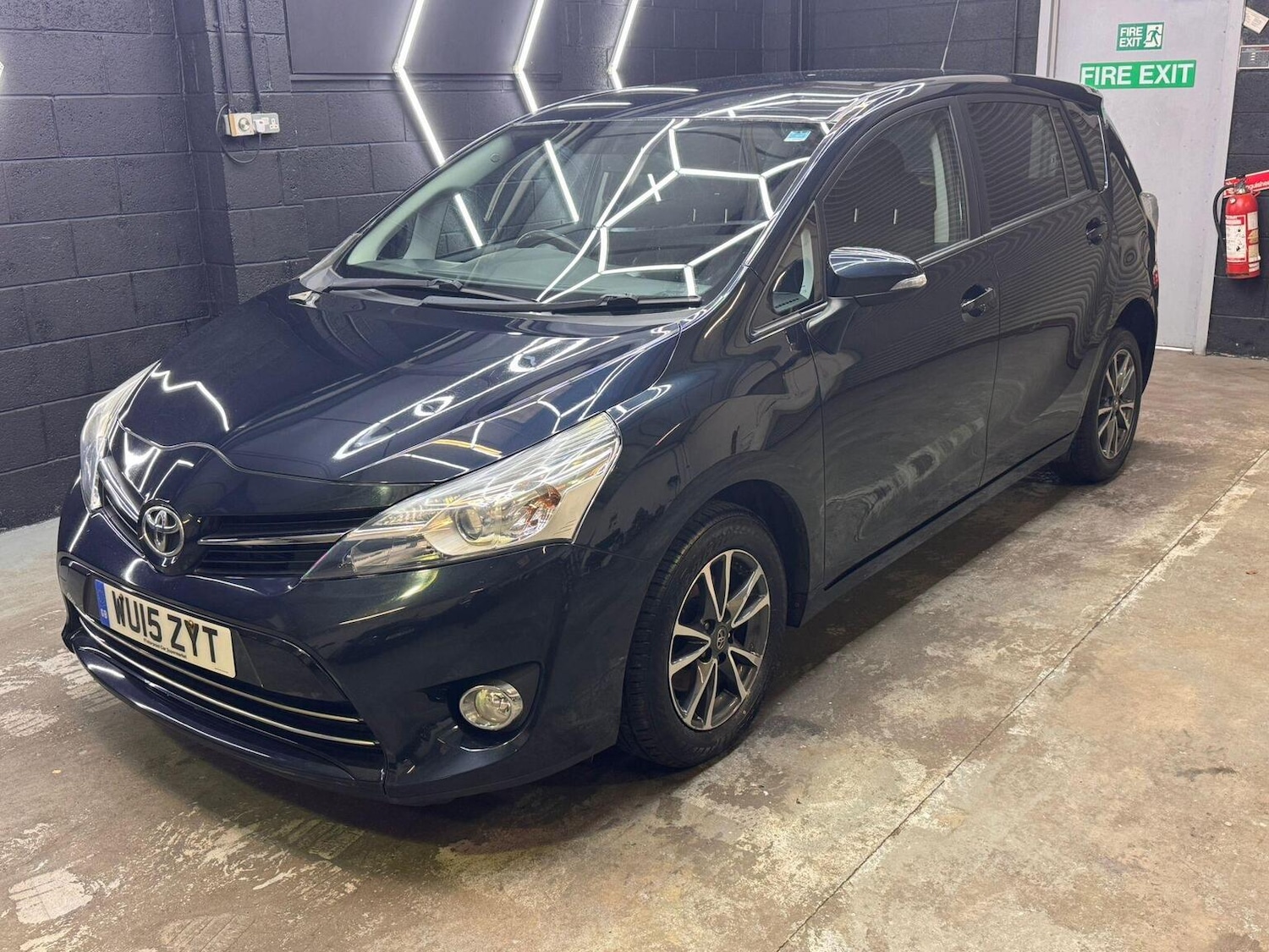 Used Toyota Verso 2015 for sale - 77303563: Photo 5
