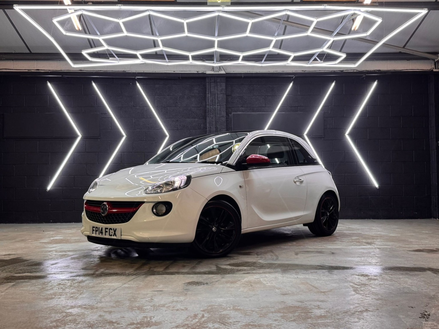 Used Vauxhall ADAM 2014 for sale - 78213509: Photo 2