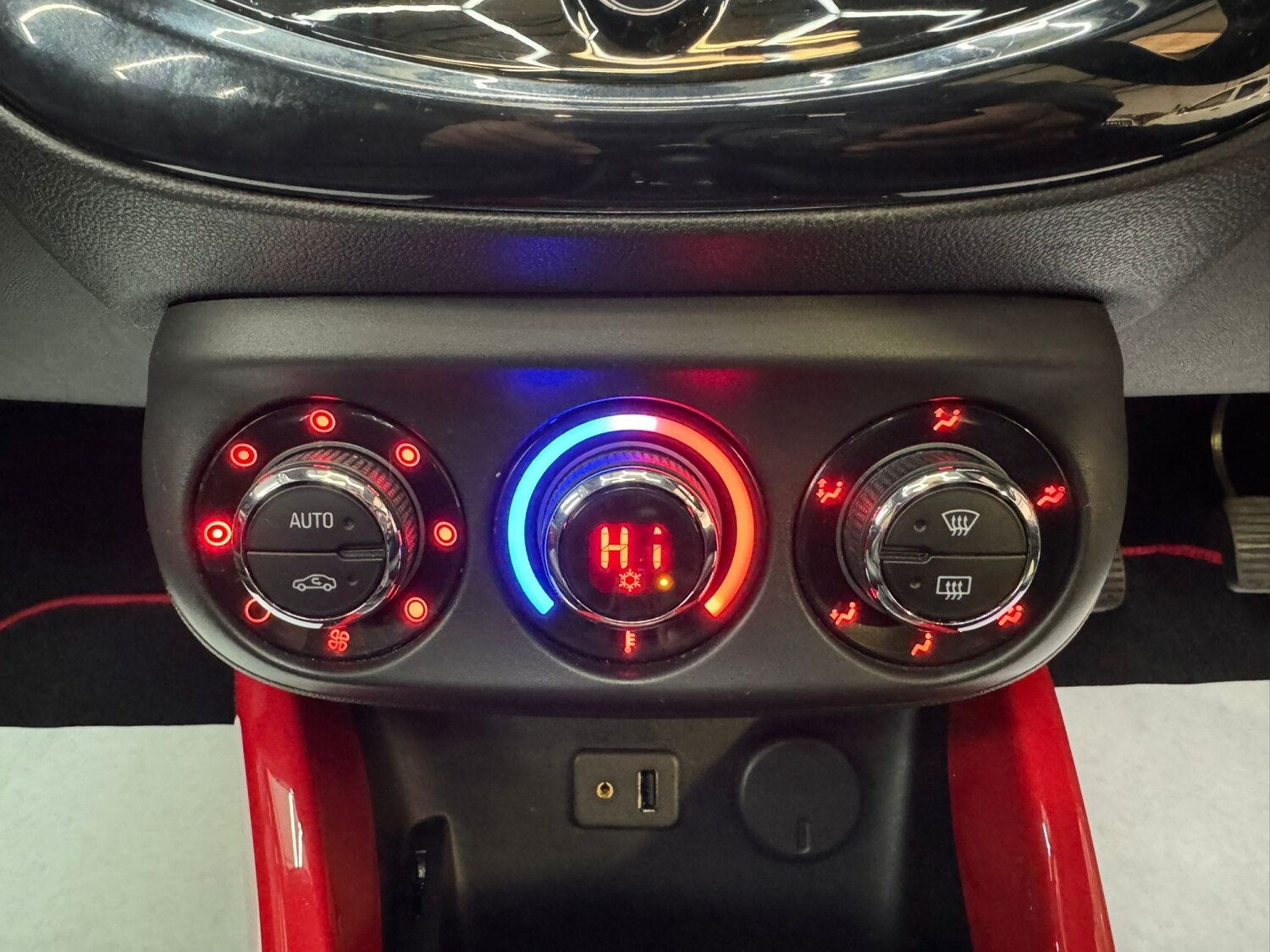 Used Vauxhall ADAM 2014 for sale - 78213509: Photo 33