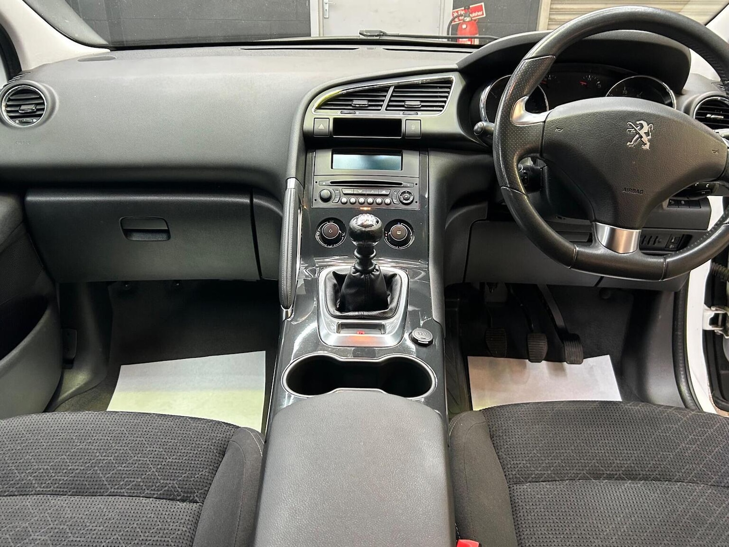 Used Peugeot 3008 2014 for sale - 76974400: Photo 23