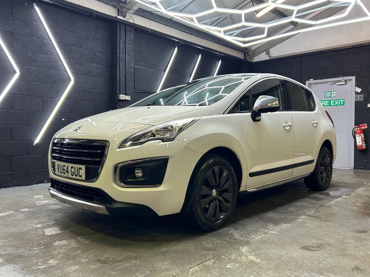 Used Peugeot 3008 2014 for sale - 76974400: Photo 6