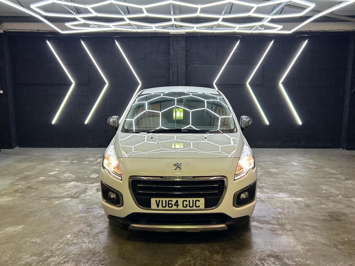 Used Peugeot 3008 2014 for sale - 76974400: Photo 9