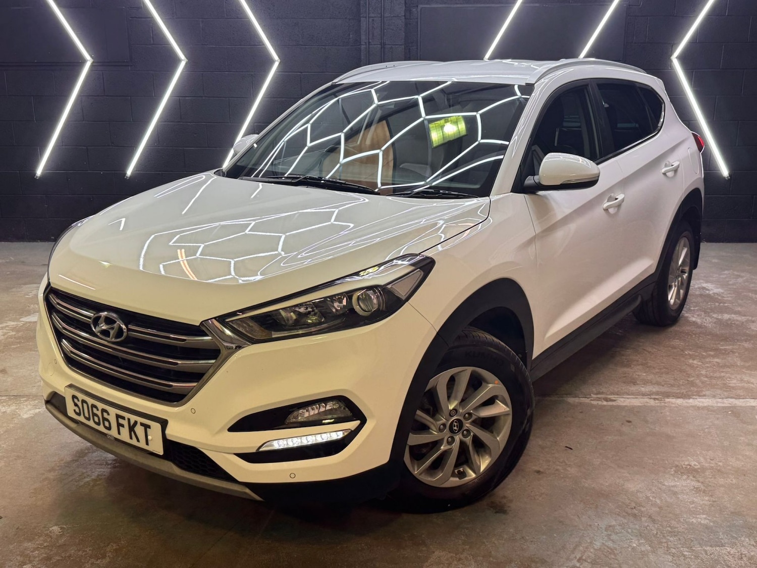 Used Hyundai TUCSON 2017 for sale - 77997248: Photo 12