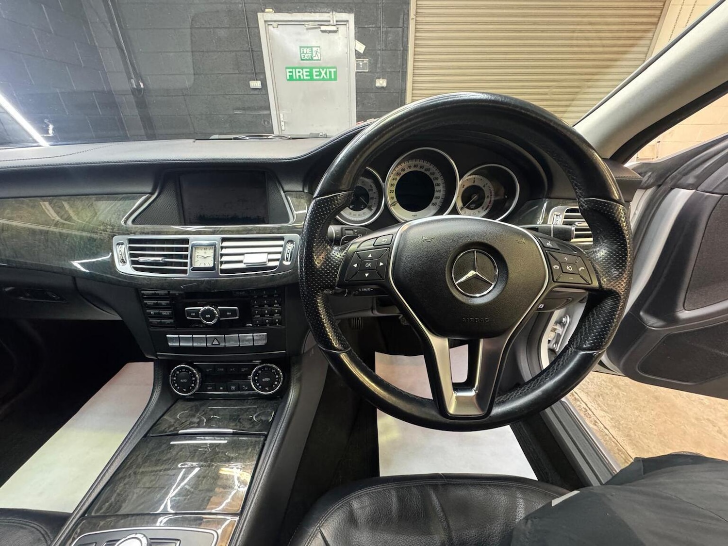 Used Mercedes-Benz CLS 2013 for sale - 76793394: Photo 32