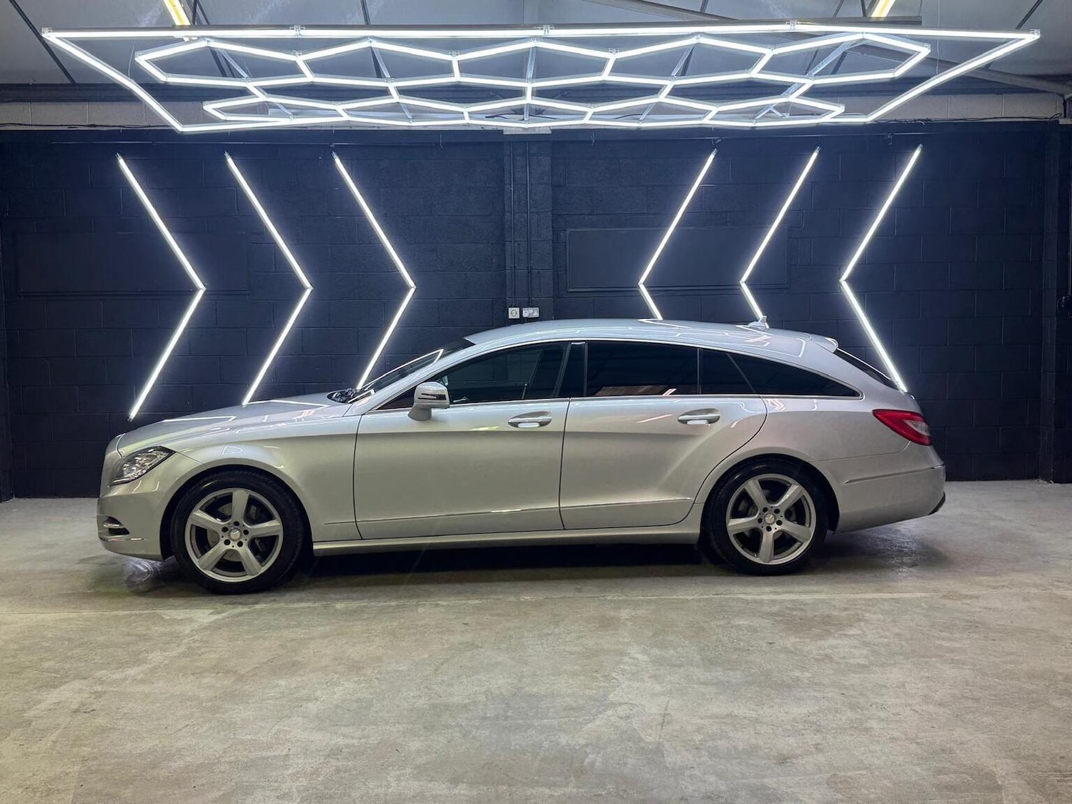 Used Mercedes-Benz CLS 2013 for sale - 76793394: Photo 6