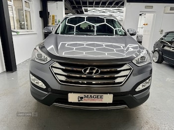Used Hyundai Santa Fe 2015 for sale - 79117281: Photo