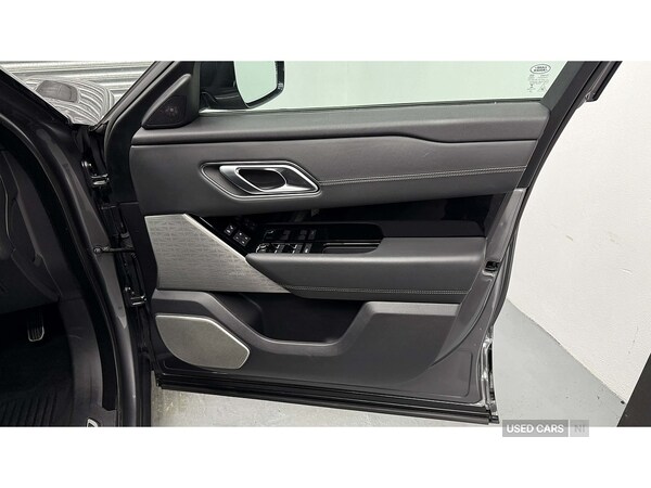 Used Land Rover Range Rover Velar 2019 for sale - 76977155: Photo 14