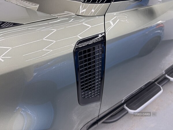 Used Land Rover Defender 2022 for sale - 77626763: Photo 13