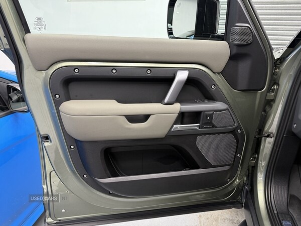 Used Land Rover Defender 2022 for sale - 77626763: Photo 31