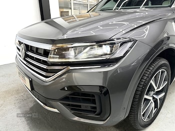 Used Volkswagen Touareg 2018 for sale - 79375139: Photo